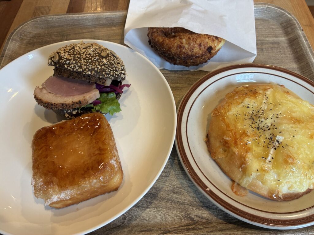 カシュ 注文した4種のパン